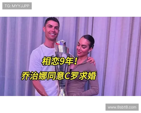 C罗发文庆祝母亲节称每天都属于她们今天更显特别感恩妈妈与妻子